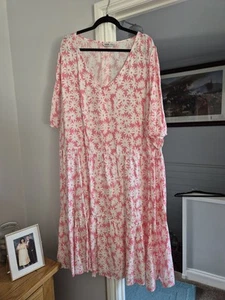 LADIES PLUS SIZE YOURS 30,32 NEW NO TAGS TIERED DRESS PINK DAISY'S - Picture 1 of 6