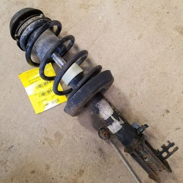 (78K MILES) Passenger Right Strut Front Fits 02-05 SATURN L SERIES 102352 Foto 1 de 1