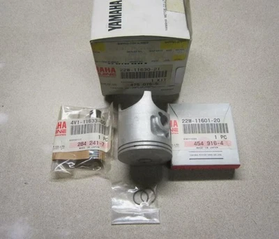 Juego de pistones Yamaha 2nd O/S 1983 YZ80 22W-11630-21 NUEVO DE STOCK Foto 1 de 4