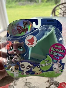 LPS Littlest Pet Shop Sportiest Fuzzy Special Edition Pet Beaver Tent #810 p3 - Picture 1 of 2