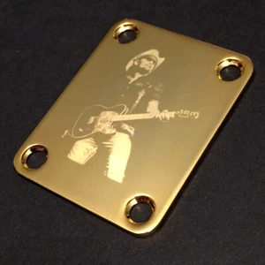 PLACA DE CUELLO DE GUITARRA Grabada Personalizada Grabada - Se Adapta a Fender - BRAD PAISLEY - DORADA - Imagen 1 de 2