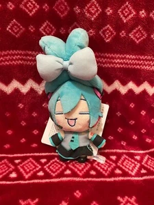 Hatsune Miku x Cinnamoroll Miku lachend klein Plüsch - Bild 1 von 2