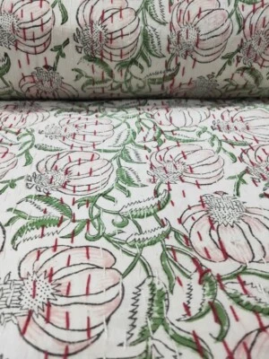 Colcha de algodão dupla feita à mão com estampa de bloco indiano Kantha - Imagem 1 de 4