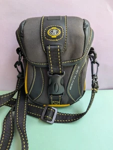 Body Glove Camera Case Or Miscellaneous Carrying Case 4 Pockets Detachable Strap - Picture 1 of 7