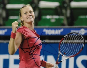 Autographed Petra Kvitova Womens Tennis 8x10 Photo #5 Original - Picture 1 of 2