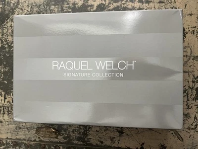 Peluca sintética en capas cortas Raquel Welch de Hairuwear Foto 1 de 4