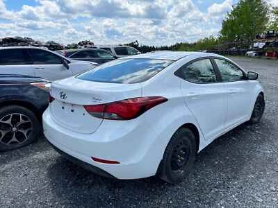 Hyundai Elantra 2013-2015 Manual Transmission 1.8L MT Sedan 60k — 第 1/4 张图片