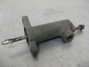 Original Kupplungsnehmerzylinder Mercedes  W202  C-Klasse  A2022900011 - Picture 1 of 1