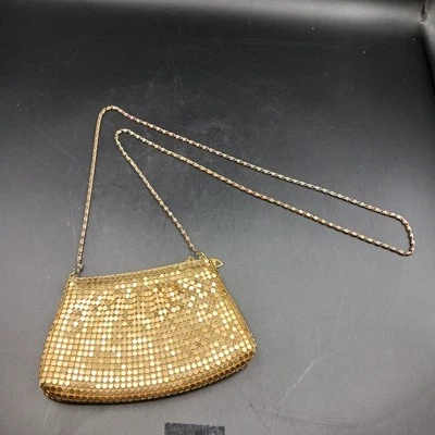 VINTAGE Cartera de Malla Bolso de Noche de Metal Dorado Correa de Cuerda de Metal Años 70 80 DISCO GLAM  Foto 1 de 4
