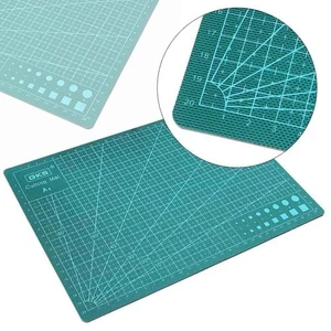 Tappetino da Taglio A4 PVC Autoguarigione Artigianale Trapuntatura Griglia Linee Tavola Stampata US - Foto 1 di 8