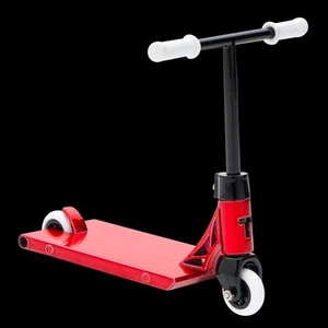 Tail Whip Street Finger Scooter - Picture 1 of 7