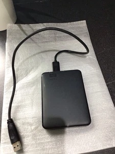 Western Digital USB 3.0 2TB Externe Festplatte WD Portable WDBU6Y0020BBK & Kabel - Bild 1 von 3