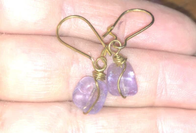 Pendientes envolventes de alambre hechos a mano ARTESANO colgantes amatista latón JMes joyería Foto 1 de 4