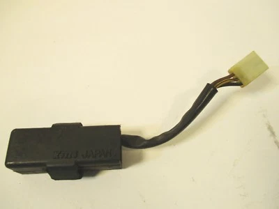 INTERRUPTOR DE COMPROBACIÓN DE COMBUSTIBLE KAWASAKI KZ550 KZ650 LTD CSR KZ 550 750 650 27010-1015 kc Foto 1 de 4