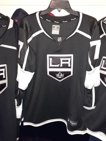 Jeff Carter # 77 L.A. Kings Fanatics Size M Women's Breakaway Home Jersey New Cover