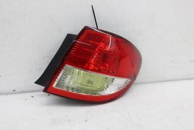 Conjunto de luz trasera derecha QTR PNL MTD LADO DEL PASAJERO 4 PUERTAS OEM INFINITI I35 2002 Foto 1 de 4