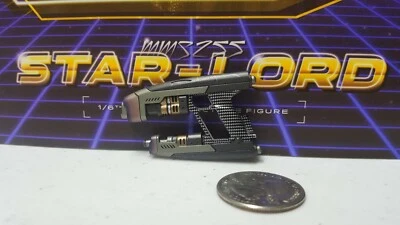 Hot Toys MMS255 Guardians Galaxy STAR LORD action figure's 1/6 right Gun Blaster - Image 1 of 3