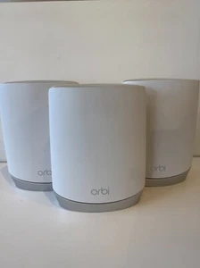 NETGEAR Orbi Tri-Band Wireless Mesh WiFi 6 AX4200 Lot de 3 (2 RBS750+1 RBR750) - Photo 1/4