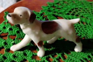 Vntg PICO Ceramic Glazed Hunting Dog White-Brn-Gray 2.2"x3.5"x1" Japan - Picture 1 of 7