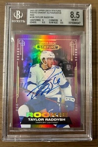 2021 UD STATURE TAYLOR RADDYSH PHOTO VARIANT AUTOGRAPH ROOKIE RED 1/5 BGS 8.5 - Picture 1 of 2