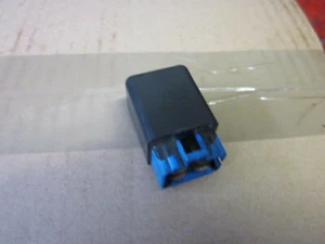 YAMAHA XJ 900 F 1986-1993  58L 4BB RELAIS FÜR SEITENSTÄNDERSCHALTER 4U8 - Bild 1 von 2