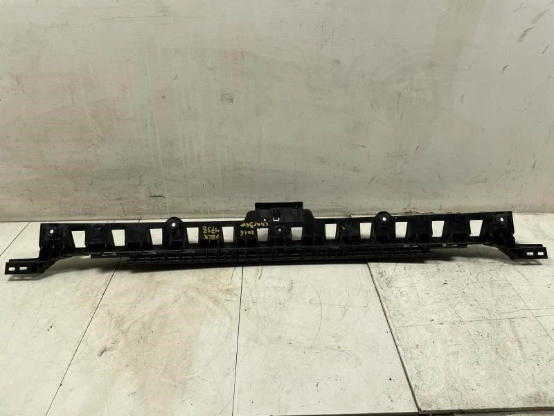 2016 DODGE CHARGER  REAR BUMPER CENTER SUPPORT BRACKET OEM+  - Изображение 1 из 4