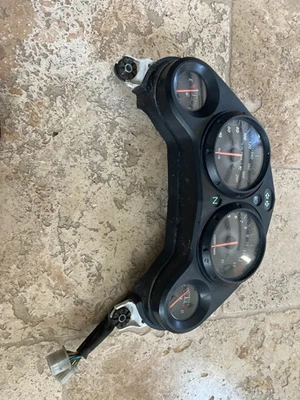 125 cbr honda Compteur, tableau de bord 2008 - Photo 1/4