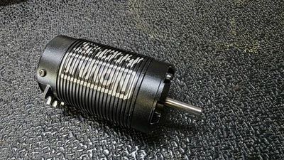 Motor sin escobillas Novak HD 8 2200kv para Traxxas, Losi, Arrma Foto 1 de 4