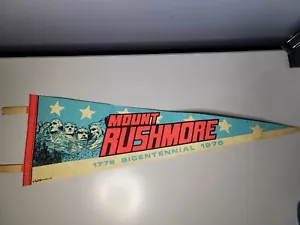 Vintage Mount Rushmore 1976 Bicentennial Felt Pennant - Picture 1 of 1