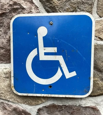 Letrero de silla de ruedas azul vintage auténtico retirado para discapacitados Street Road 12x12 Foto 1 de 4