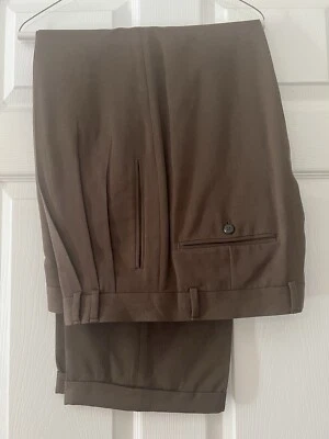 Lot of (4) Men's Pants, 3 are Size 36x30, 1 is 36X29, Men’s dress pants, Lot #40 - Image 1 of 4