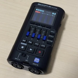 Zoom R4 4-Track Portable Multi-Track Recorder - Picture 1 of 3