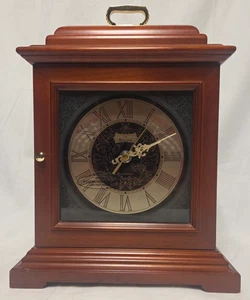 Pendule de cheminée Bulova Symphony bois massif noyer B1873 - Photo 1/7