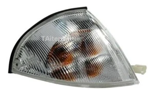 RIGHT FRONT TURN SIGNAL INDICATOR LAMP FITS FOR SUZUKI SWIFT SUBARU JUSTY 1996- - Picture 1 of 2