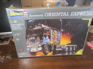Revell Kenworth Oriental Express Sealed 1/25 - Picture 1 of 3