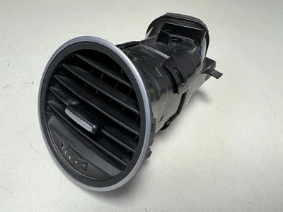 Ventilação de ar 2012-2019 Volkswagen Beetle painel direito HVAC PRATA 5C5819704E - Imagem 1 de 4
