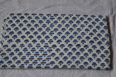 NO TARRIF CHARGES 100%✅ZK_146 Hand Block Print Floral Fabric 100%Cotton 1 Yard - Image 1 of 4