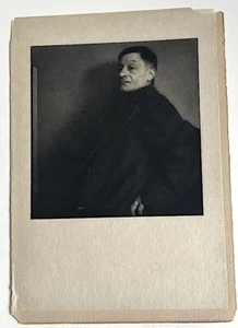 1913 Kameraarbeit EDWARD STEICHEN DER MANN, DER ERASMUS ÄHNELT Fotografie - Bild 1 von 3