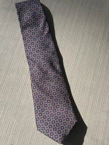 Burt Pulitzer Silk Tie Burgundy Blue Print Conservative Preppy 54 inch - Picture 1 of 4