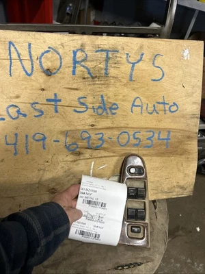 Interruptor de ventana principal de cuatro puertas Mazda 626 1998-2002 Foto 1 de 3