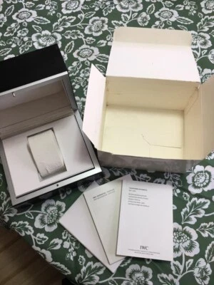 IWC  Aquatimer 2000   3548 series steel or titanium watch boxset and manual - Image 1 of 4