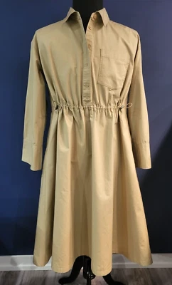 Vestido trincheira Uniqlo Jw Anderson produto de colaboração - Imagem 1 de 4