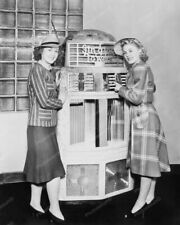 AMI Singing Towers Jukebox 1941 2 Beautiful Models 8 by 10 Reprint Photograph 1
