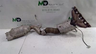 Nissan Rogue Sport 2017-2022 colector de escape tubo descendente convertidor catalítico OEM Foto 1 de 4