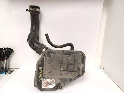 Б/у воздухоочиститель в сборе подходит: 2015 Jeep компас класса A - Изображение 1 из 4