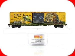 N Scale ***RAILBOX** Weathered & Monkey Graffiti Box Car - Micro Trains 02551561 - Picture 1 of 5