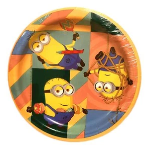 Despicable Me 8 ct 7" Dessert Cake Plates Cute Minions - Picture 1 of 3