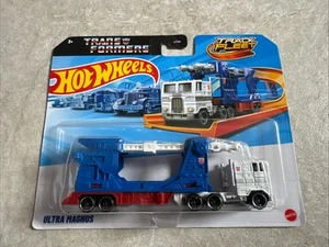Hot Wheels Transformers Ultra Magnus BNIB Track Fleet - Picture 1 of 3