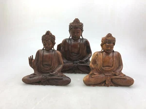 3x Buddha Lehrgeste sitzend Rotbraun Suar Holz Höhe 2x 20cm + 1x 23cm Meditation - Picture 1 of 12