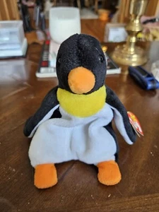 TY Beanie Babies Waddle The Penguin 3rd Generation Hang & Tush Tags 1995 Vintage - Picture 1 of 5